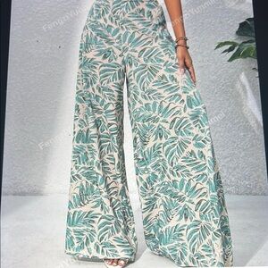048  Green and White Wide Leg Pants with Tropical Leaf Print
